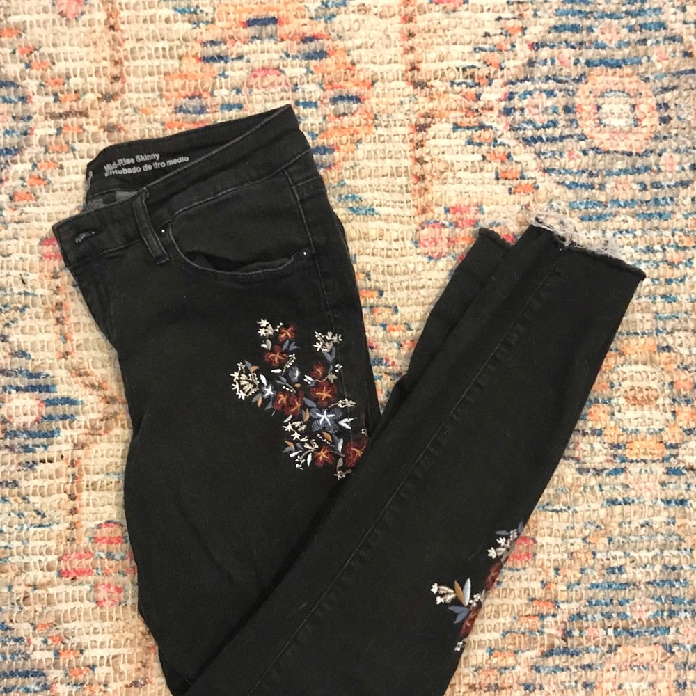 Black embroidered Jeans